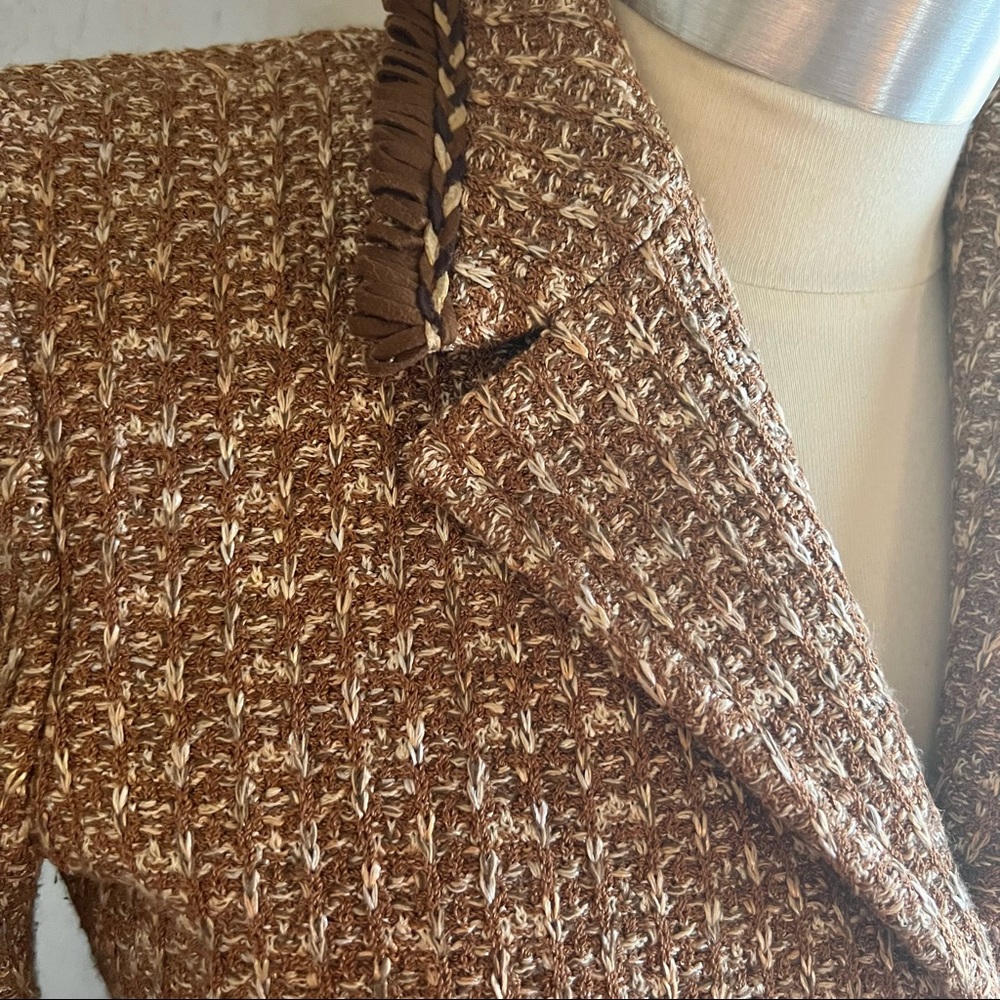 125 St. John Boucle Buttoned Down Brown White Tweed Knit Blazer Jacket Sz 2 - Picture 4 of 14